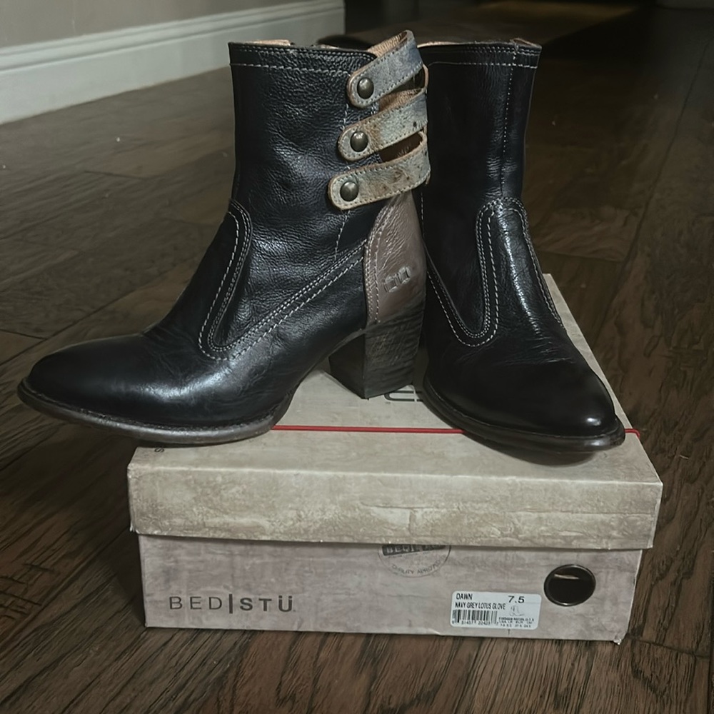 Bed-Stu size 7.5 Navy/Grey Boots 2.5” Heel